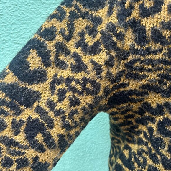 Straight to Hell Riley Leopard Animal Pullover Sweater Women Long Sleeve M - Picture 4 of 9